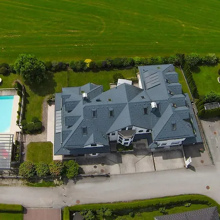 Sonntagsglück - Premium Seekirchen, Ruhiges Feriendomizil Im Grünen, Gemeinsamer Poolarea