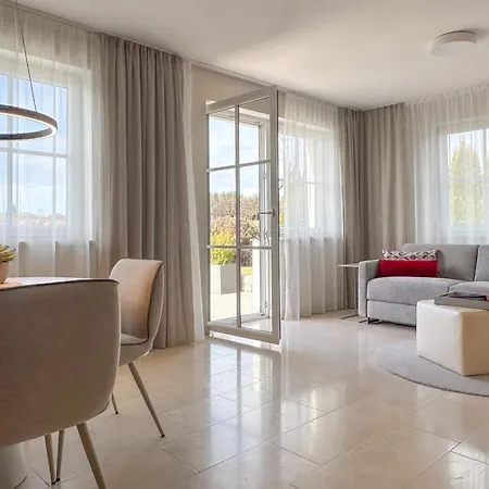 Sonntagsglück - Premium Seekirchen, Ruhiges Feriendomizil Im Grünen, Gemeinsamer Poolarea *
