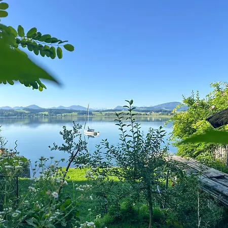 Sonntagsglück - Premium Seekirchen, Ruhiges Feriendomizil Im Grünen, Gemeinsamer Poolarea Seekirchen am Wallersee