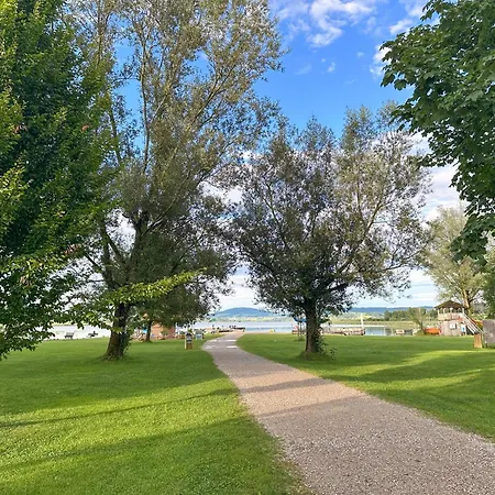 Sonntagsglück - Premium Seekirchen, Ruhiges Feriendomizil Im Grünen, Gemeinsamer Poolarea * Seekirchen am Wallersee