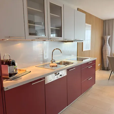 Sonntagsglück - Premium Seekirchen, Ruhiges Feriendomizil Im Grünen, Gemeinsamer Poolarea Ferienhaus