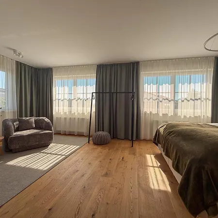 Sonntagsglück - Premium Seekirchen, Ruhiges Feriendomizil Im Grünen, Gemeinsamer Poolarea *
