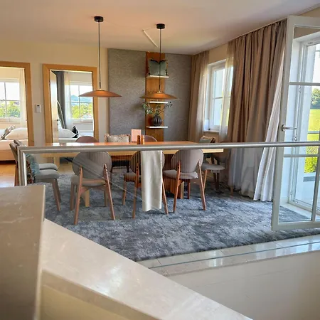 Sonntagsglück - Premium Seekirchen, Ruhiges Feriendomizil Im Grünen, Gemeinsamer Poolarea Ferienhaus Seekirchen am Wallersee