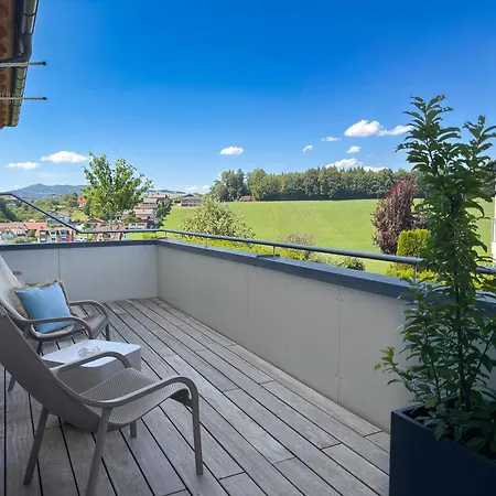 Sonntagsglück - Premium Seekirchen, Ruhiges Feriendomizil Im Grünen, Gemeinsamer Poolarea Ferienhaus Seekirchen am Wallersee