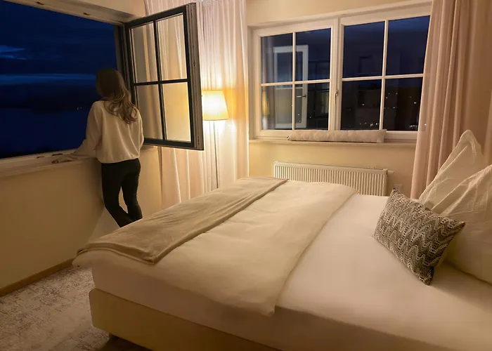 Ferienhaus Sonntagsglück - Premium Seekirchen, Ruhiges Feriendomizil Im Grünen, Gemeinsamer Poolarea Seekirchen am Wallersee